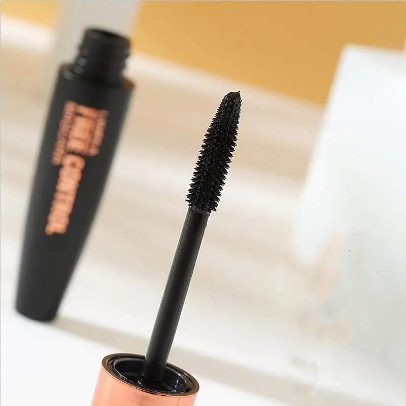 4D Silk Fiber Voluminous Mascara - Waterproof & Long-Lasting